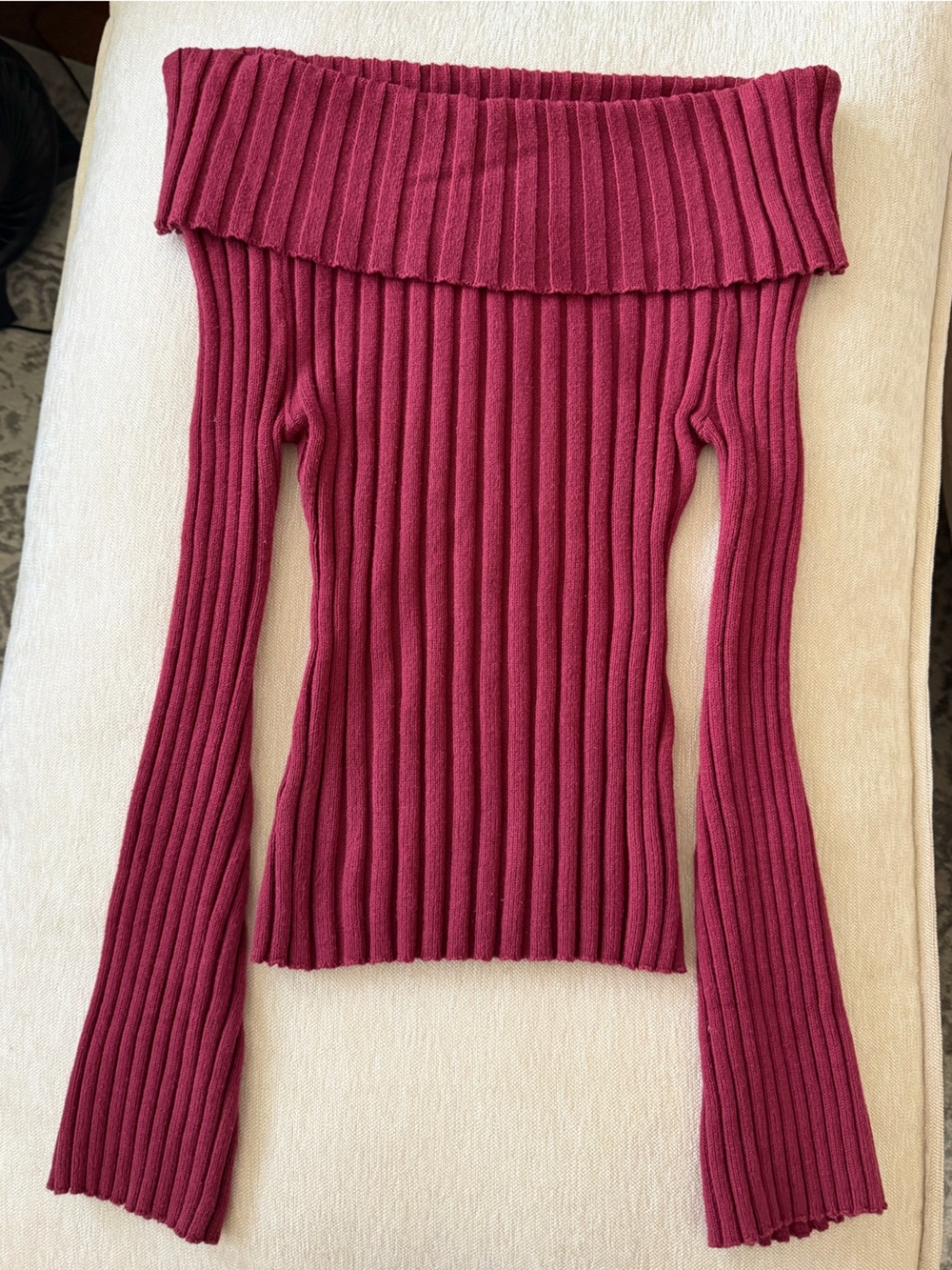 Off-Shoulder Ribbed Sweater - Picture 2 of 3